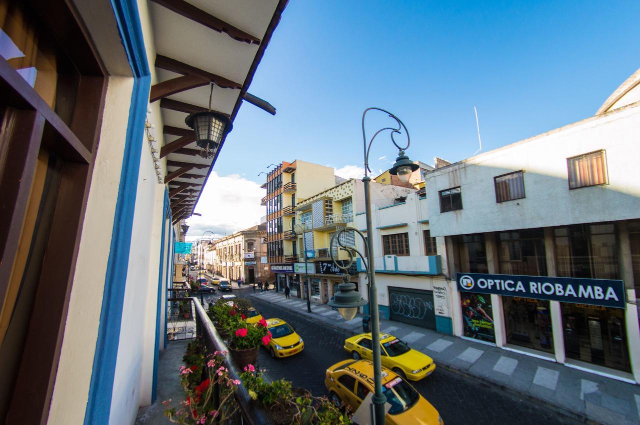 Hotel Montecarlo Riobamba Extérieur photo